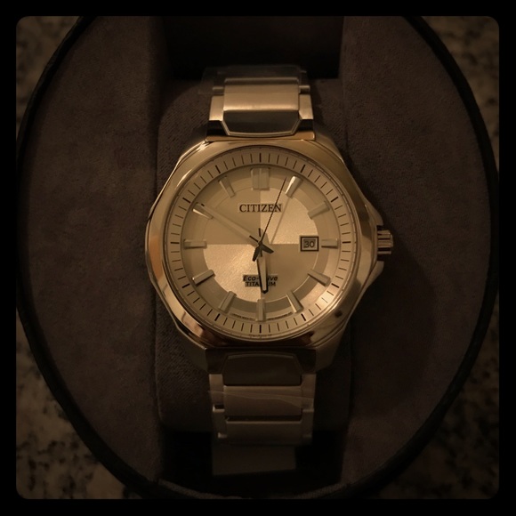 Men's authentic Citizen Eco Drive Titanium Watch